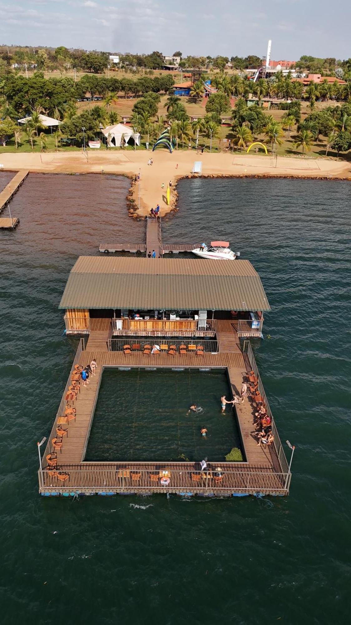 Grandes Lagos Resorts E Parque Aquatico Santa Clara d'Oeste Kültér fotó