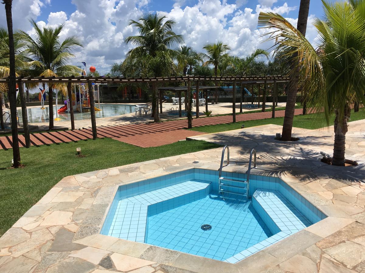 Grandes Lagos Resorts E Parque Aquatico Santa Clara d'Oeste Kültér fotó