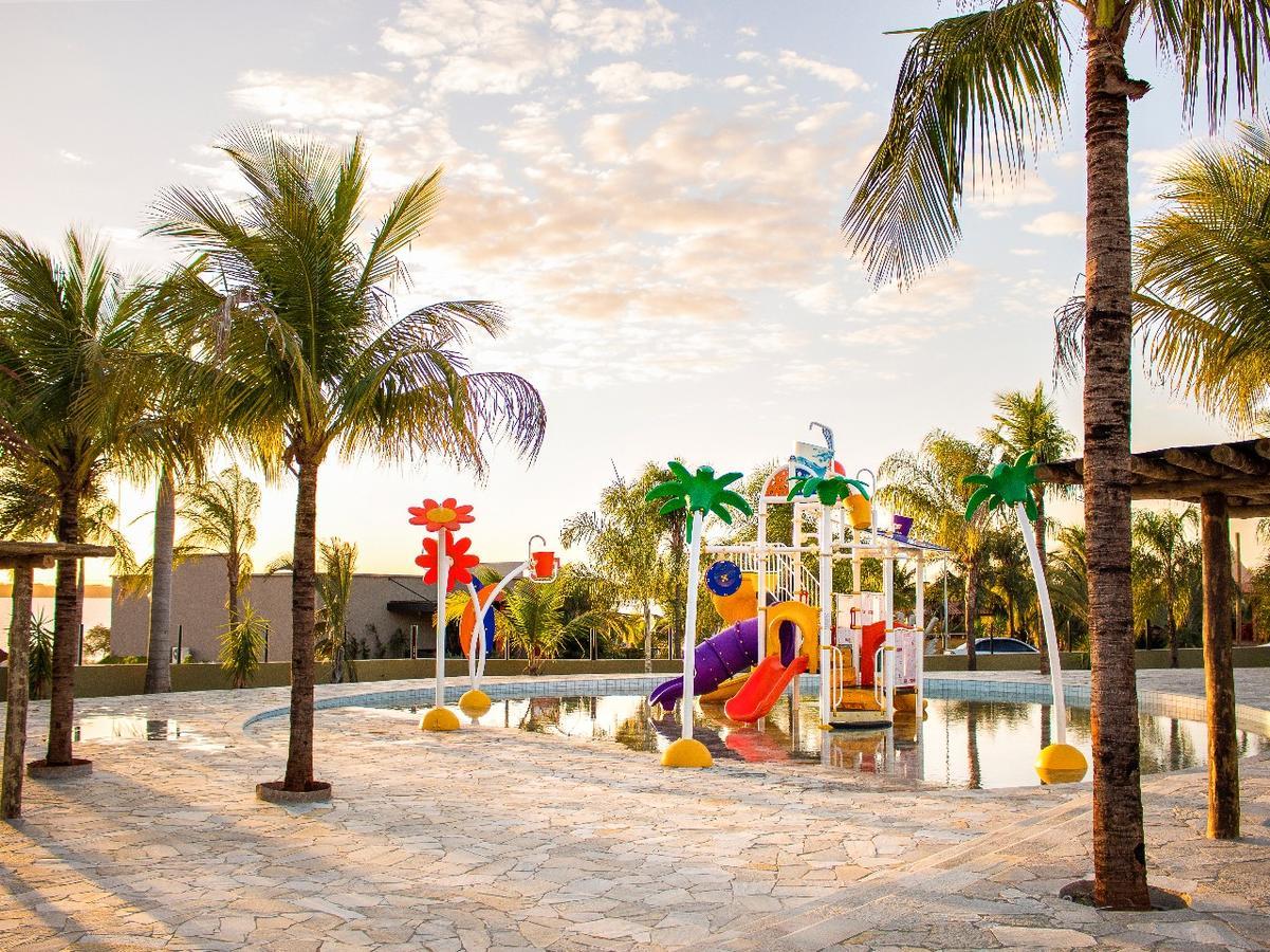 Grandes Lagos Resorts E Parque Aquatico Santa Clara d'Oeste Kültér fotó