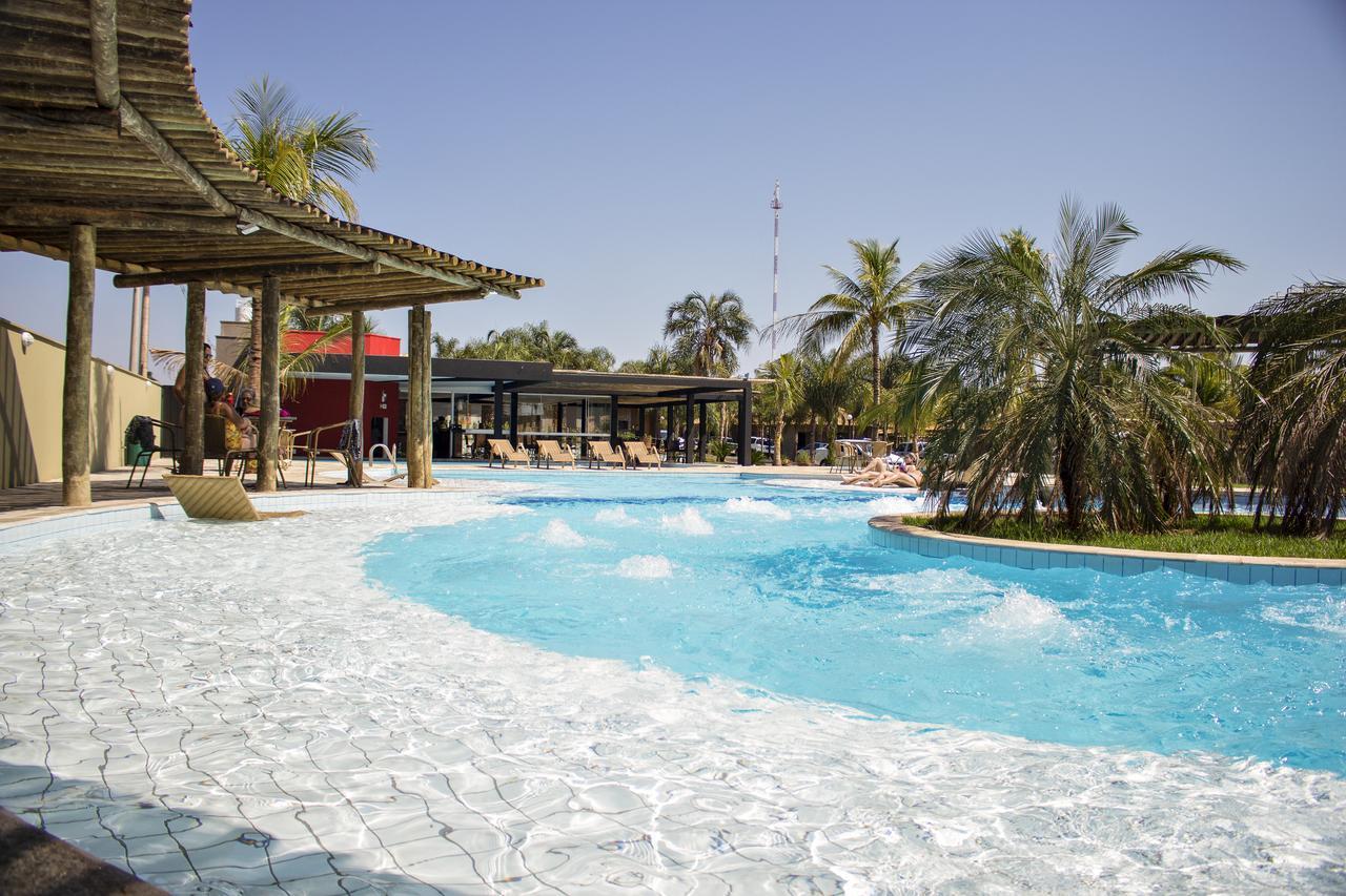 Grandes Lagos Resorts E Parque Aquatico Santa Clara d'Oeste Kültér fotó