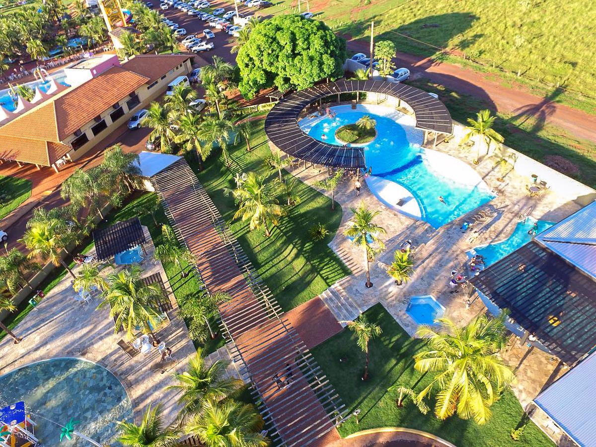 Grandes Lagos Resorts E Parque Aquatico Santa Clara d'Oeste Kültér fotó